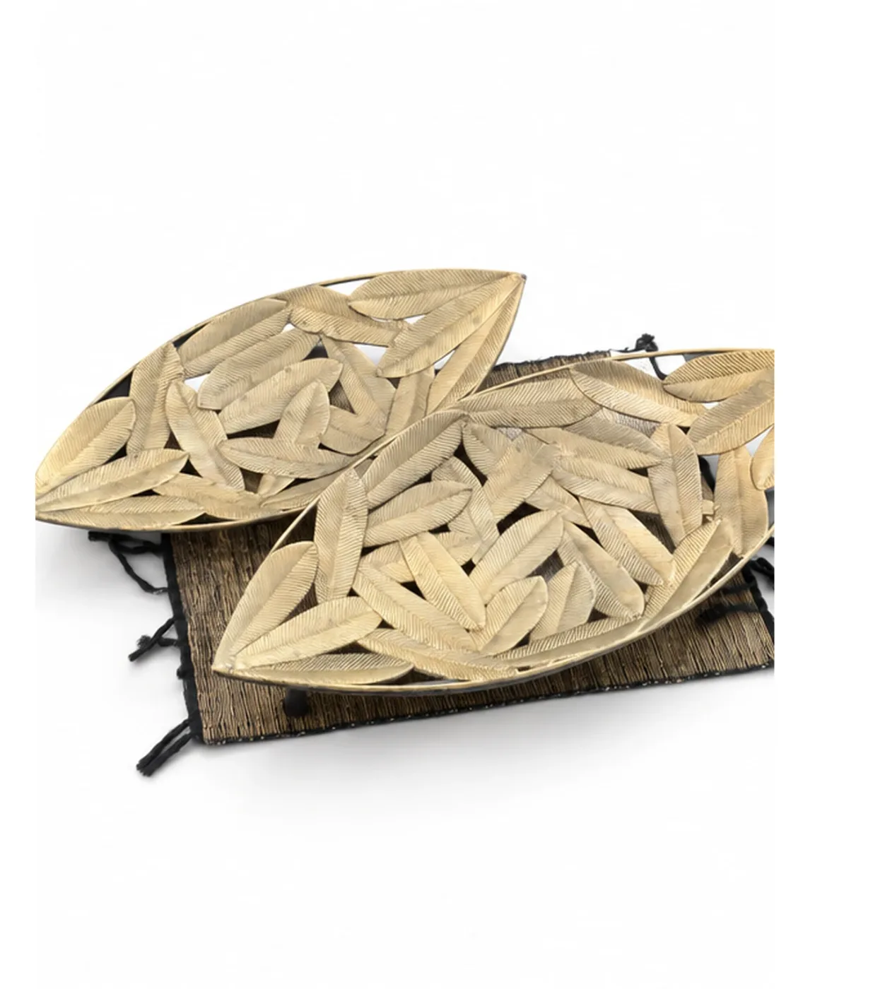 Mobilier Feuilles Croisées — vue trois-quarts