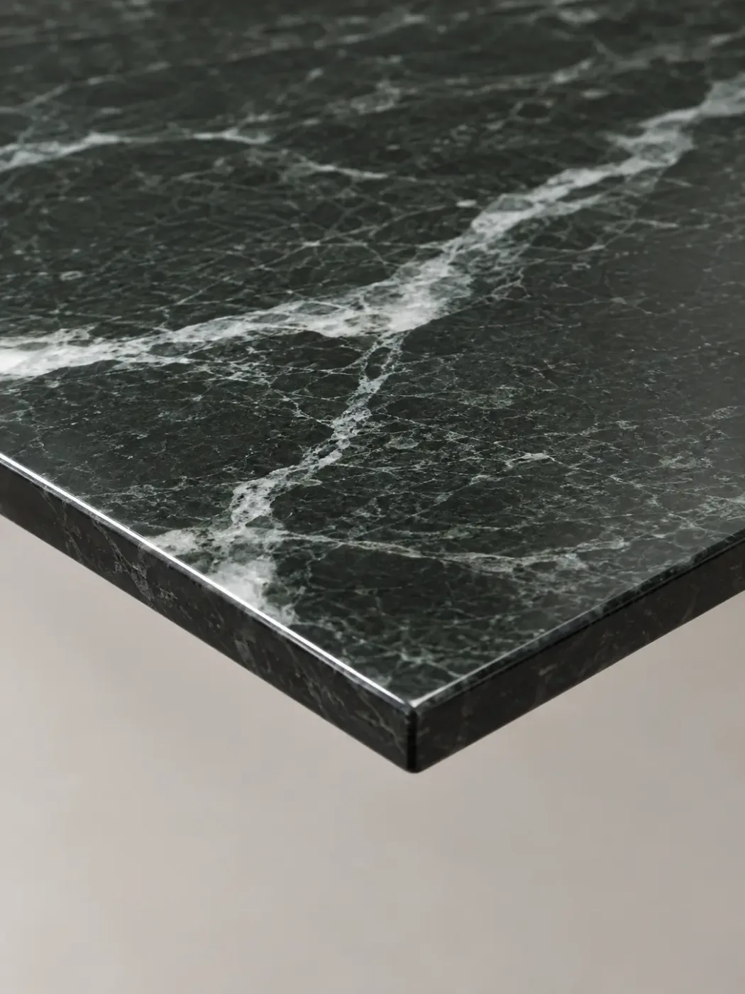 Table centrale Verde — Table centrale — détail