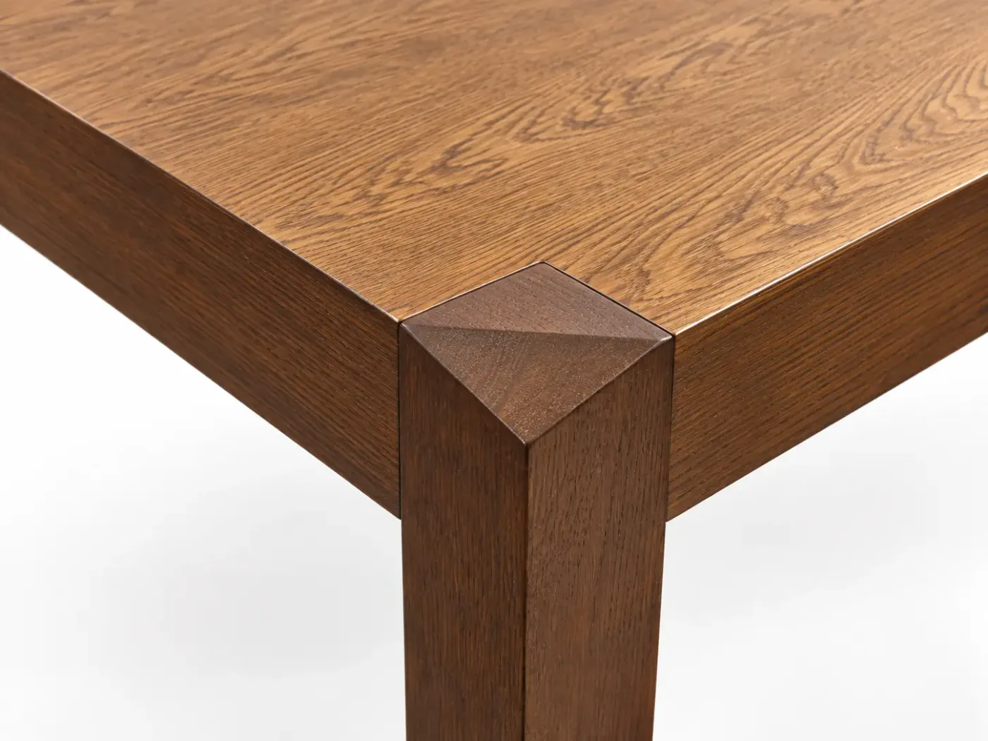Table à manger Castano — détail