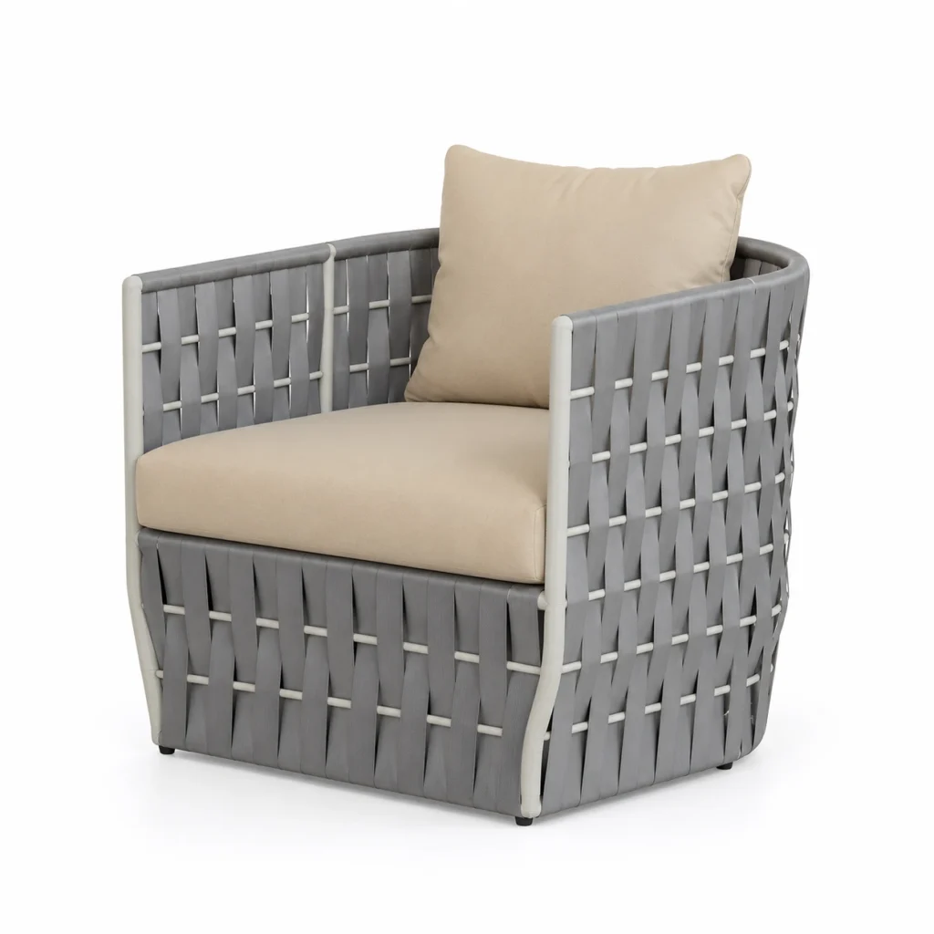 Fauteuil Fascia Grigia : tressage de bandes grises et base basse enveloppante