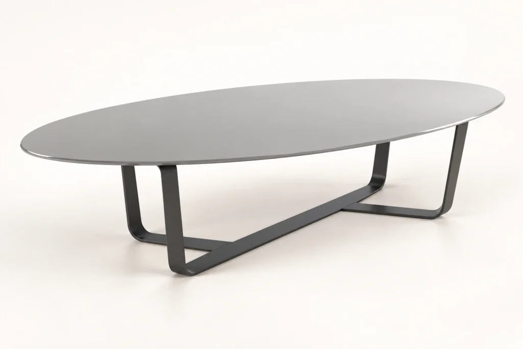 Table basse ovale grise Sfaccetta — présentation studio générée