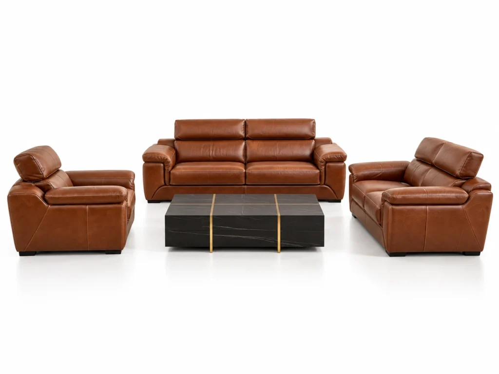 Salon Castano brun cognac avec deux canapés et un fauteuil, vue de face sur fond blanc — G HOME